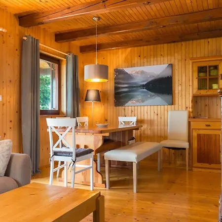 Vista * ツェルクニェ・ナ・ゴレニスケム